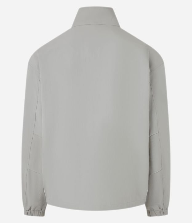 Campera en Poliamida con Cuello Alto y Bolsillo Utilitário 2