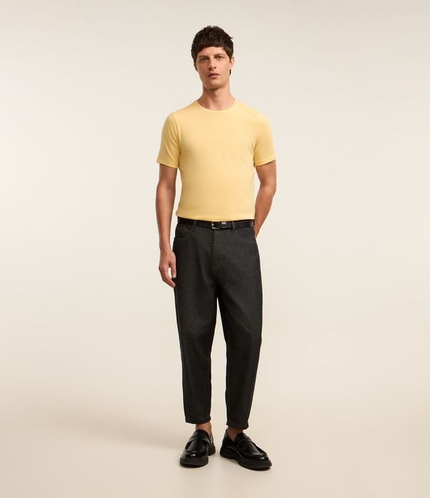 Remera Slim Básica en Algodón Peruano con Cuello Redondo 2
