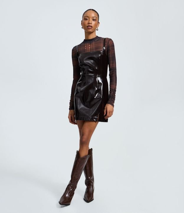 Vestido Corto en PU con Efecto Vinílico