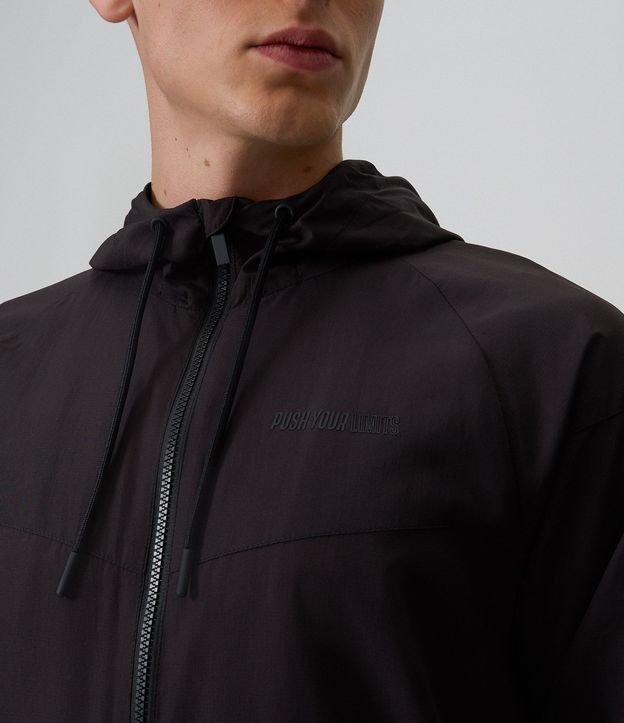 Campera Deportiva Básica con Capucha 4