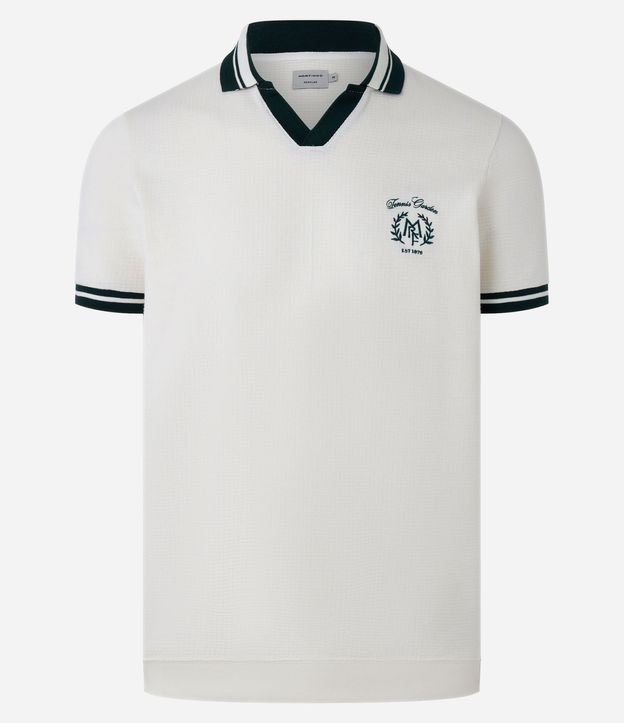 Remera Polo Comfort con Detalles Contrastantes y Estampa de Escudo 4