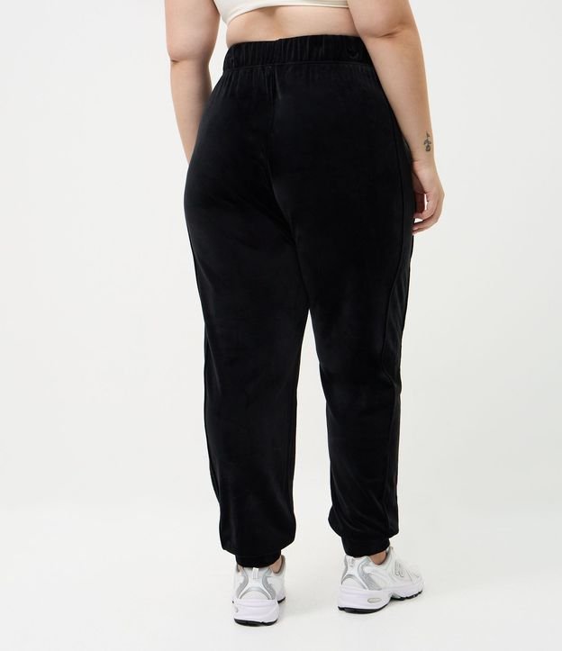 Pantalón Jogger Deportiva en Plush Curve y Plus Size 4