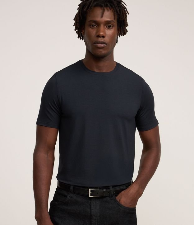 Remera Comfort en Modal con Cuello Redondo