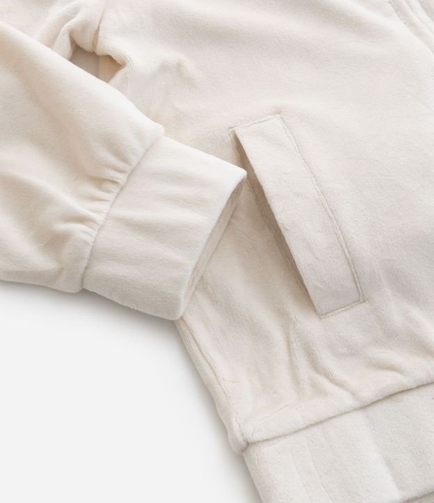 Campera Infantil en Plush con Capucha y Bolsillo - Talle 5 a 14 años 6