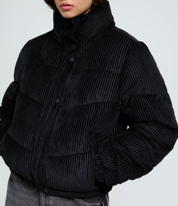 Jaqueat Puffer en Terciopelo Cotelê con Cuello Alto 4