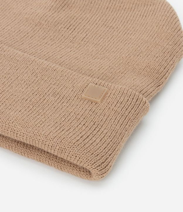 Gorro de Punto con Borde Plegado y Etiqueta Aplicada 3