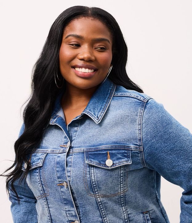 Campera Básica en Jeans Desteñido Curve & Plus Size 3