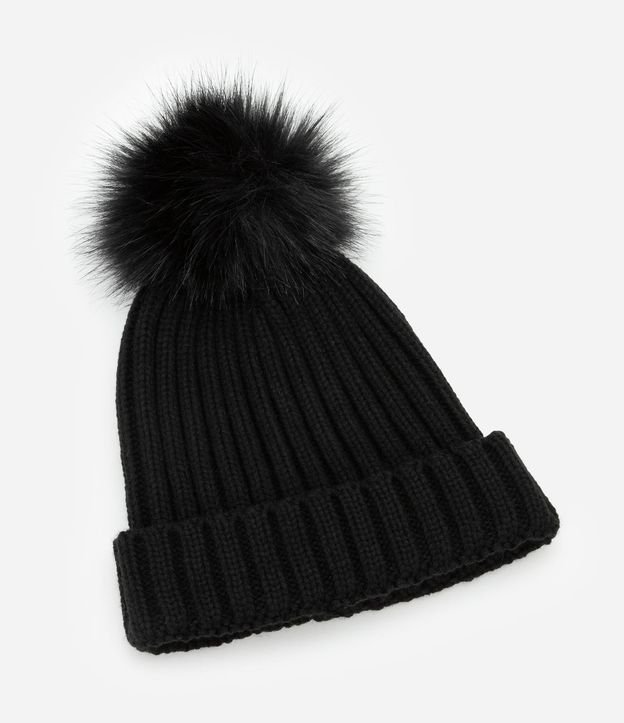 Gorro Básico en Punto con Pompón 2