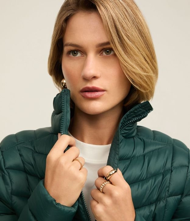 Campera Puffer Ultraligera en Poliamida con Bolsita 6
