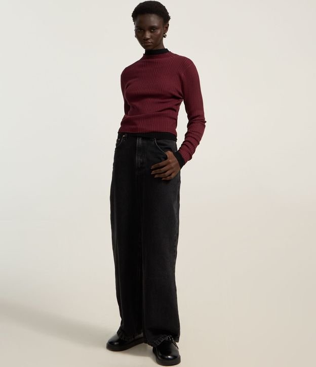 Blusa en Punto con Cuello Alto 2