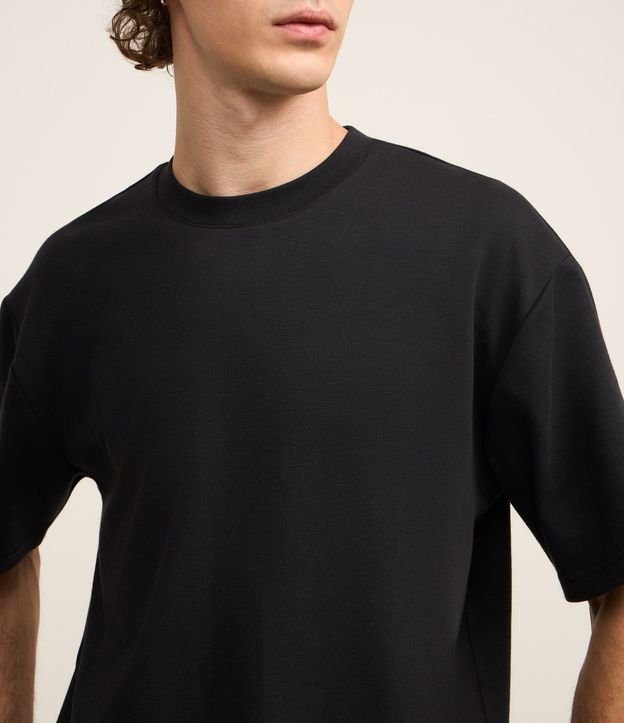 Remera Boxy con Tecnología Dry y Algodón 4