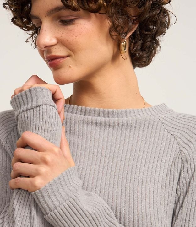 Blusa Slim Acanalada Felpuda con Sisa Raglán 3