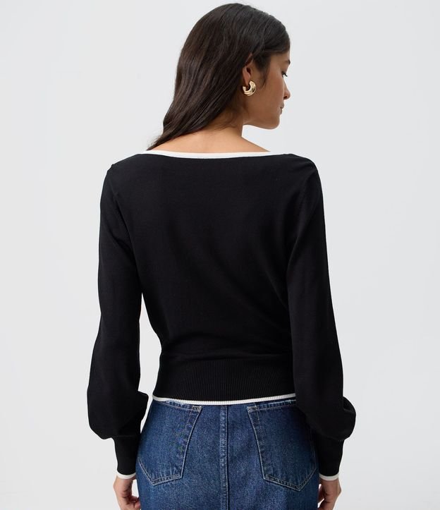 Blusa Femenina en Tricot con Escote Cuadrado y Detalle Contrastante 4