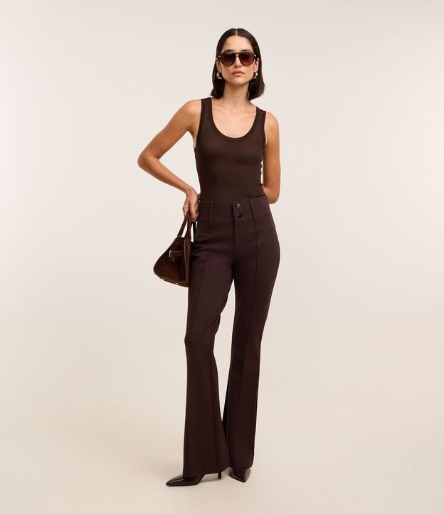 Pantalón Flare Básica en Punto Roma con Botones y Cintura Ancha