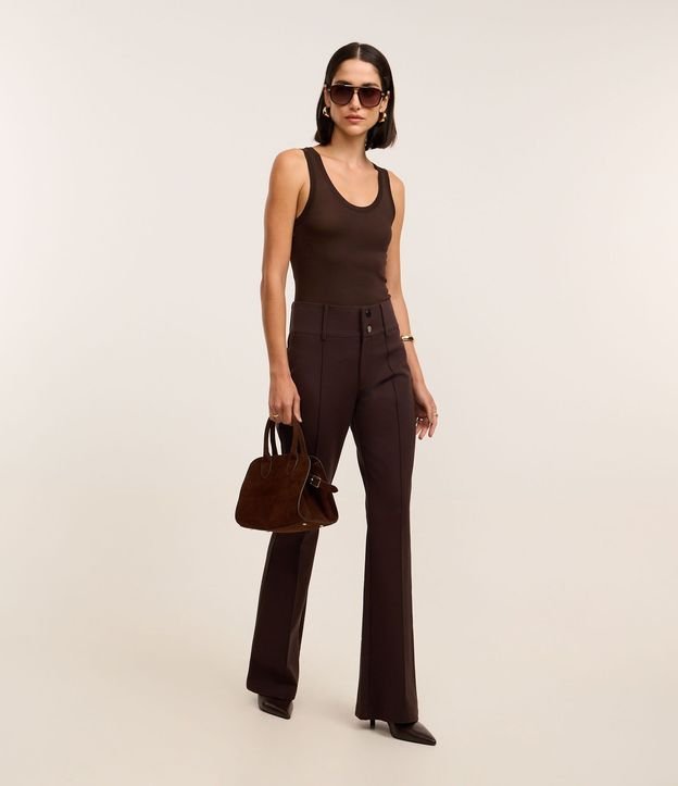 Pantalón Flare Básica en Punto Roma con Botones y Cintura Ancha 6