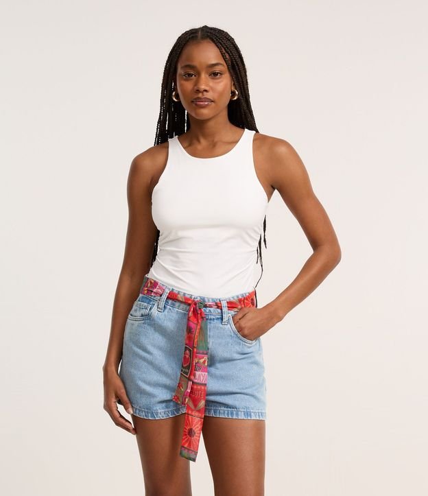 Short Slim en Jeans con Pañuelo Estampado