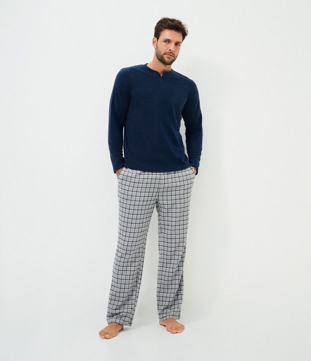 Camisa de Pijama en Plush con Botones 2