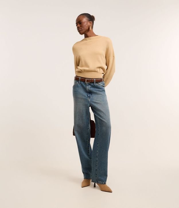 Blusa en Punto con Sisa Deslocada y Pliegues en la Bajo 2