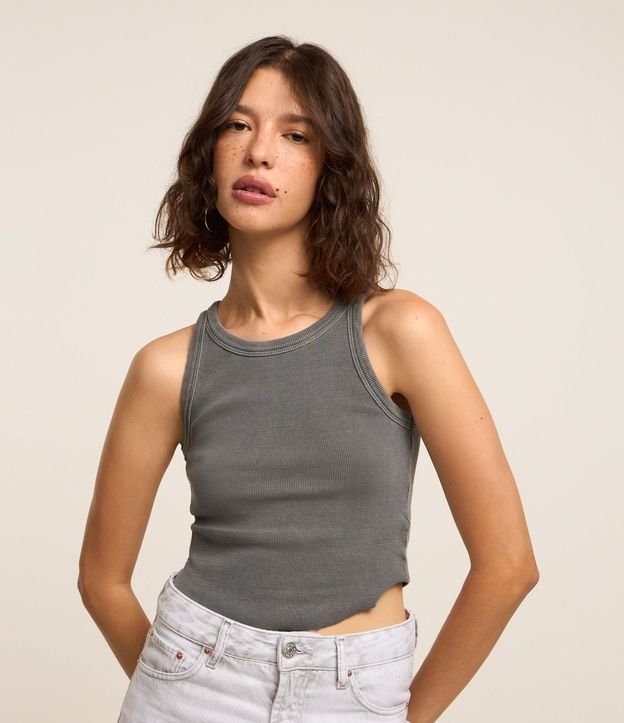 Musculosa en Rib Lavado con Bajo Asimétrico