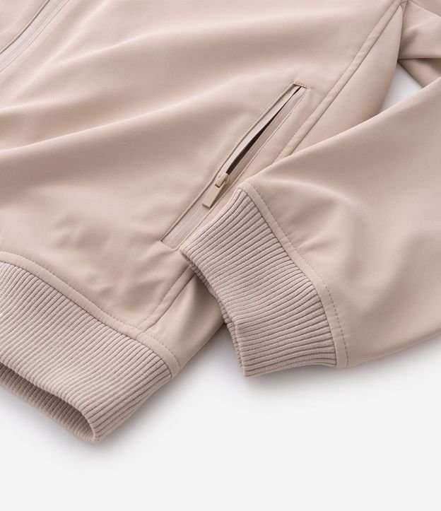 Campera con Tecnologia Repelente al Agua 11
