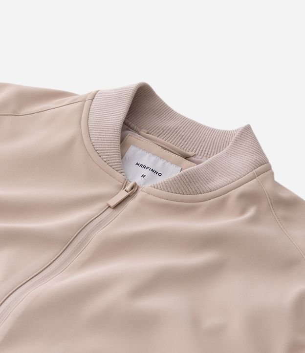 Campera con Tecnologia Repelente al Agua 13