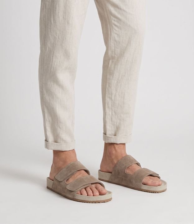Sandalia Slide en Gamuza y Tiras con Velcro 2