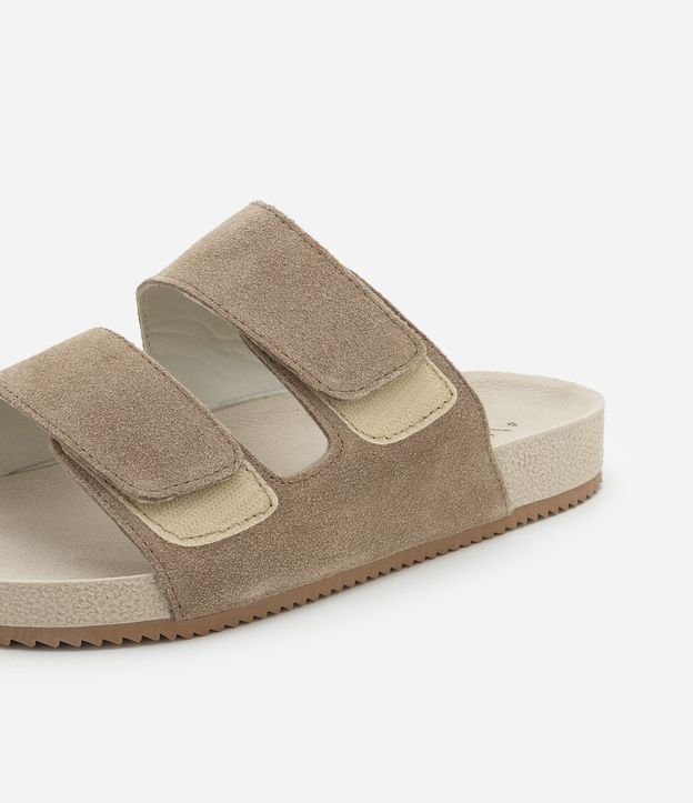 Sandalia Slide en Gamuza y Tiras con Velcro 11