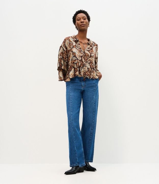 Pantalón Recto Comfort en Jeans con Cintura Alta