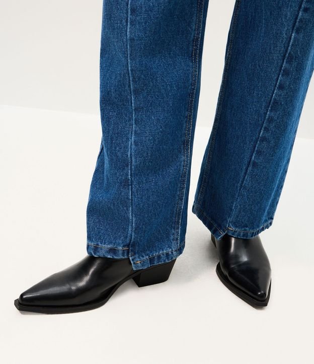 Pantalón Recto Comfort en Jeans con Cintura Alta 4