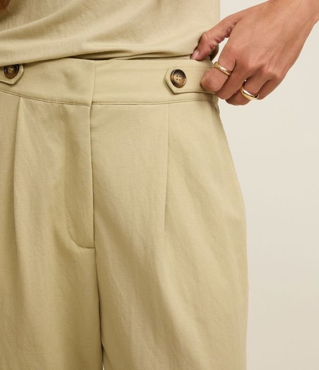 Pantalón Carrot Cintura Alta en Piquet con Cintas y Pliegues 4