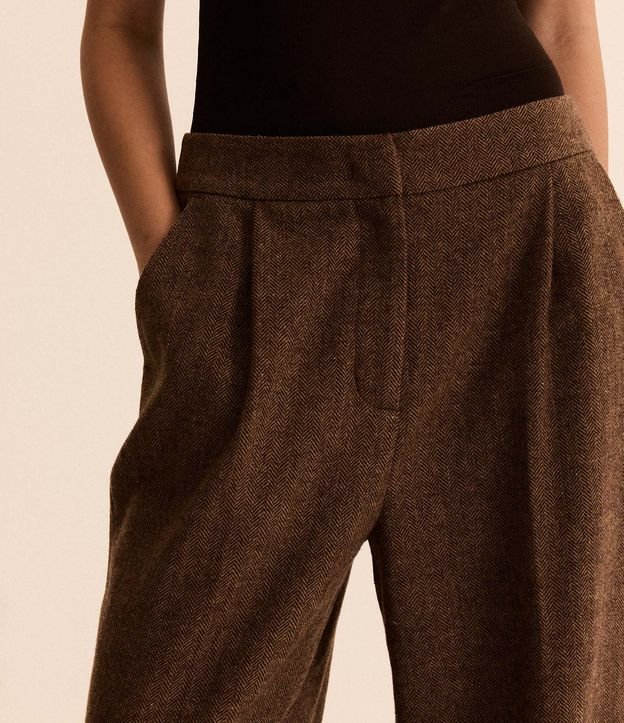 Pantalón Recto en Polivelour Calientita con Cintura Sastre 4