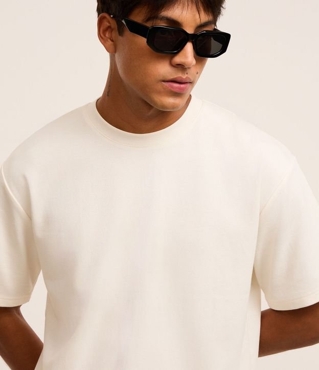 Remera Boxy con Tecnología Dry y Algodón 5
