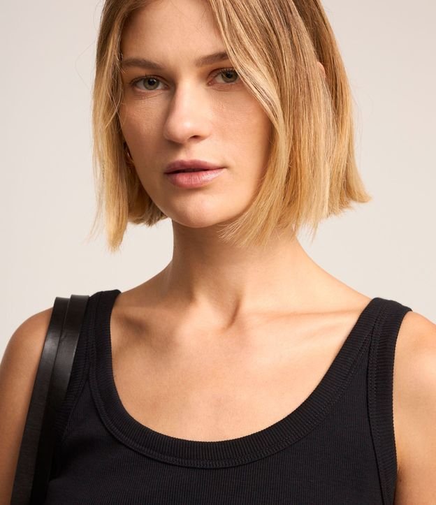 Blusa Musculosa en Rib 6
