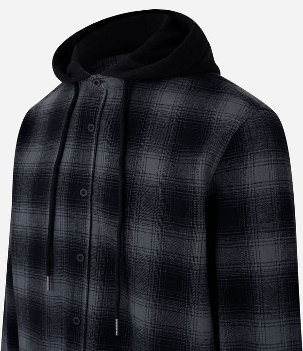 Camisa Comfort en Franela con Capucha Estampa de Cuadros 8
