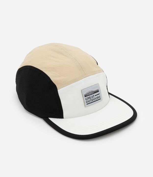 Gorra 5 Panel en Microfibra con Recortes y Bordado Delantero 2