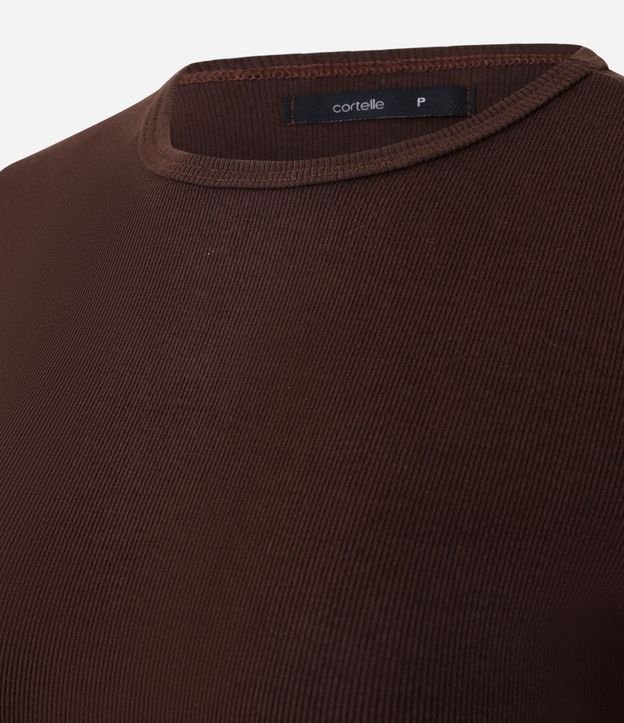 Blusa Básica Ajustada en Rib con Cuello Redondo 7