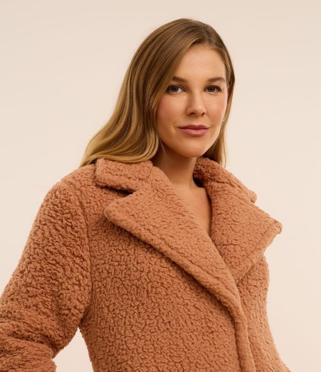 Bata de Baño Largo en Sherpa con Cuello Solapa