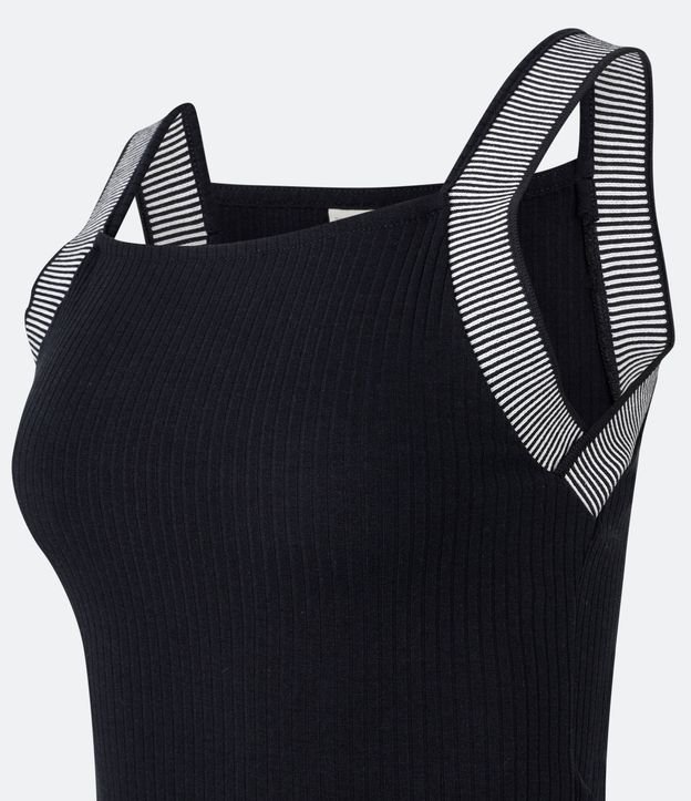 Musculosa con Escote Cuadrado y Asa Contrastante 10