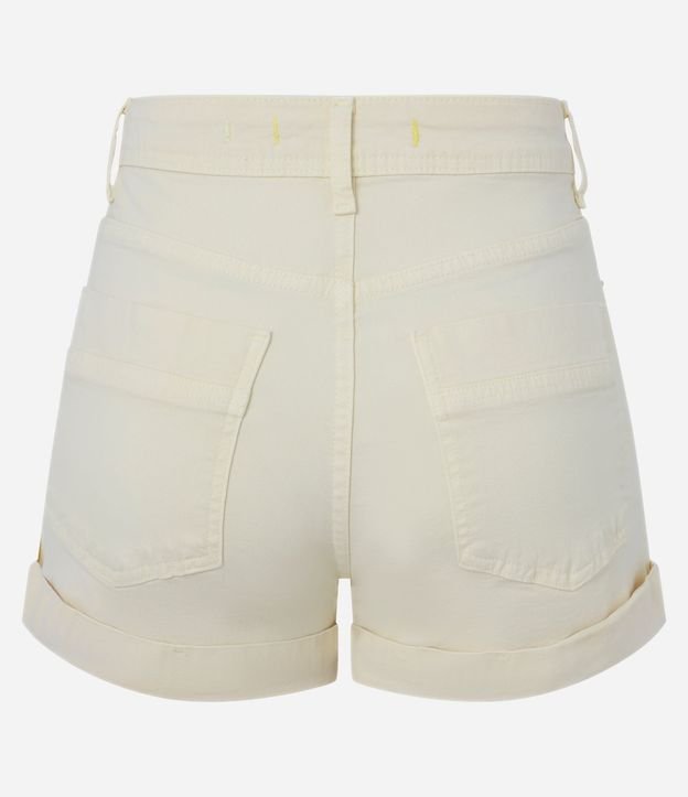 Short en Sarga con Cintura Alta y Bajo Plegado 3