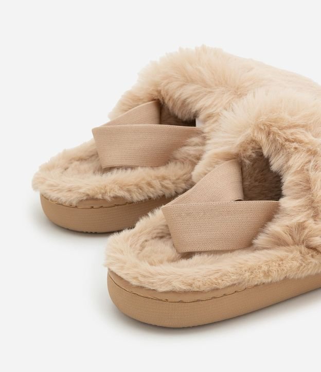 Pantufla Abierta de Peluche con Elástico en el Talón 3