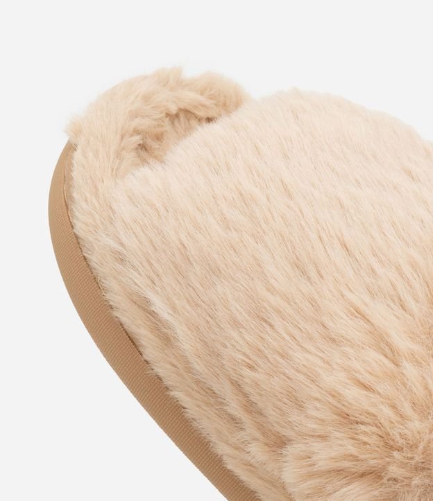 Pantufla Abierta de Peluche con Elástico en el Talón 4
