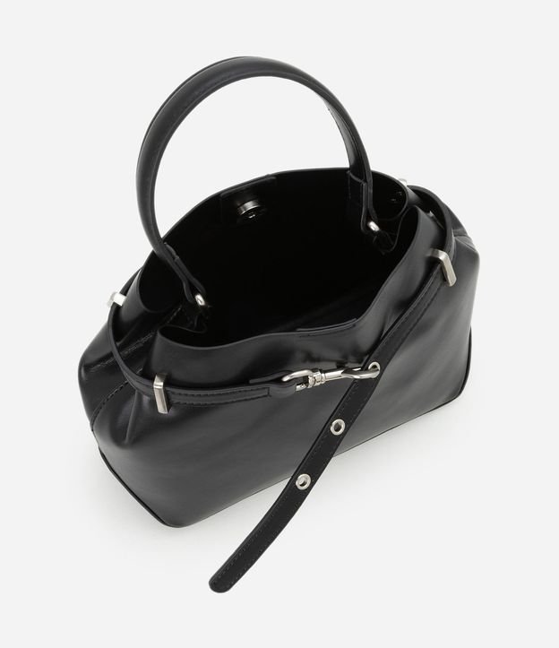 Cartera Bucket Pequena en PU con Detalle de Hebilla 6