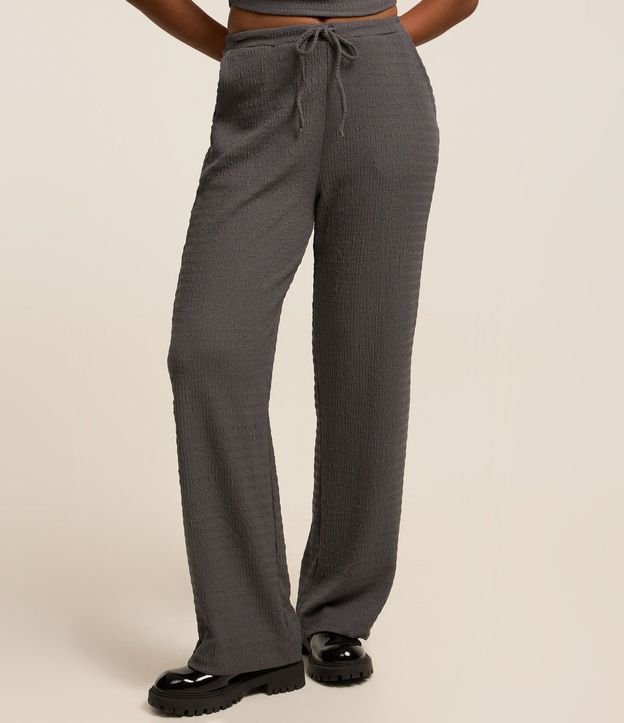 Pantalón Recto con Textura y Cintura Elástica 3