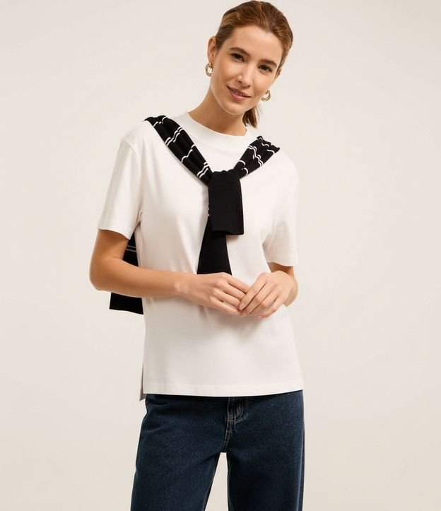 Blusa en Algodón Pima con Cuello Redondo 5