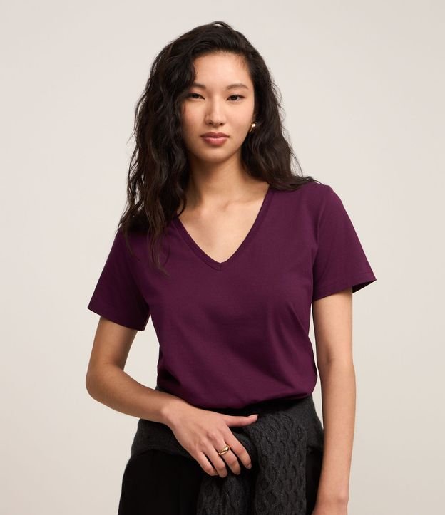 Blusa Básica en Algodón con Escote V
