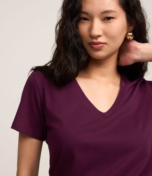 Blusa Básica en Algodón con Escote V 4