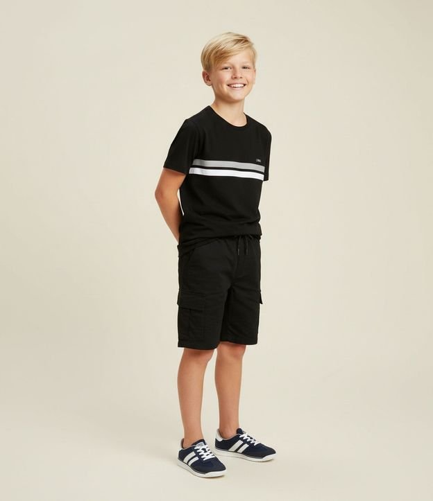 Remera Infantil con Rayas y Etiqueta - Talle 05 a 14 años 2
