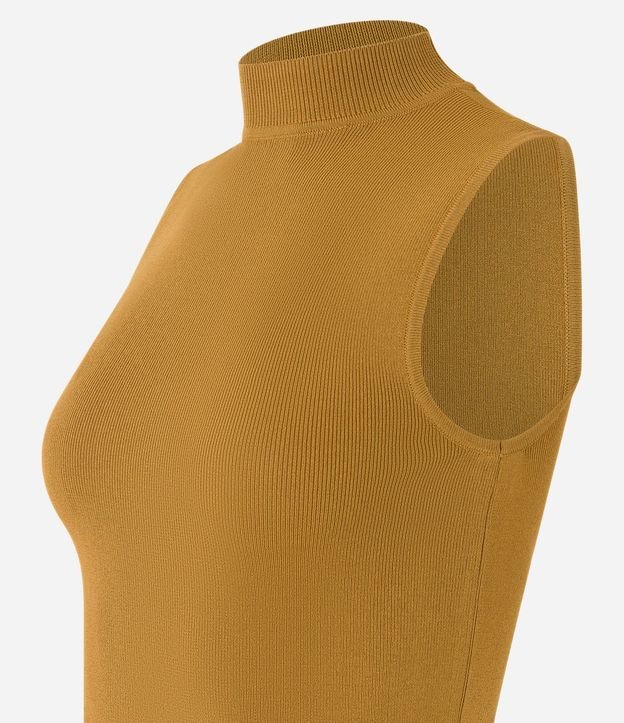 Blusa en Punto Leve con Cuello y Textura Acanalada 4