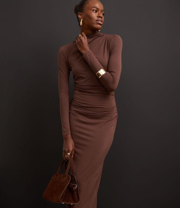 Vestido Midi en Poliamida con Cuello y Detalle Fruncido