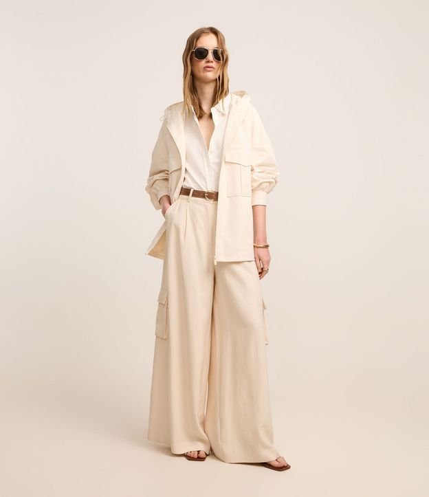 Campera Oversized con Ajustador en la Capucha y Bolsillos Cargo 2